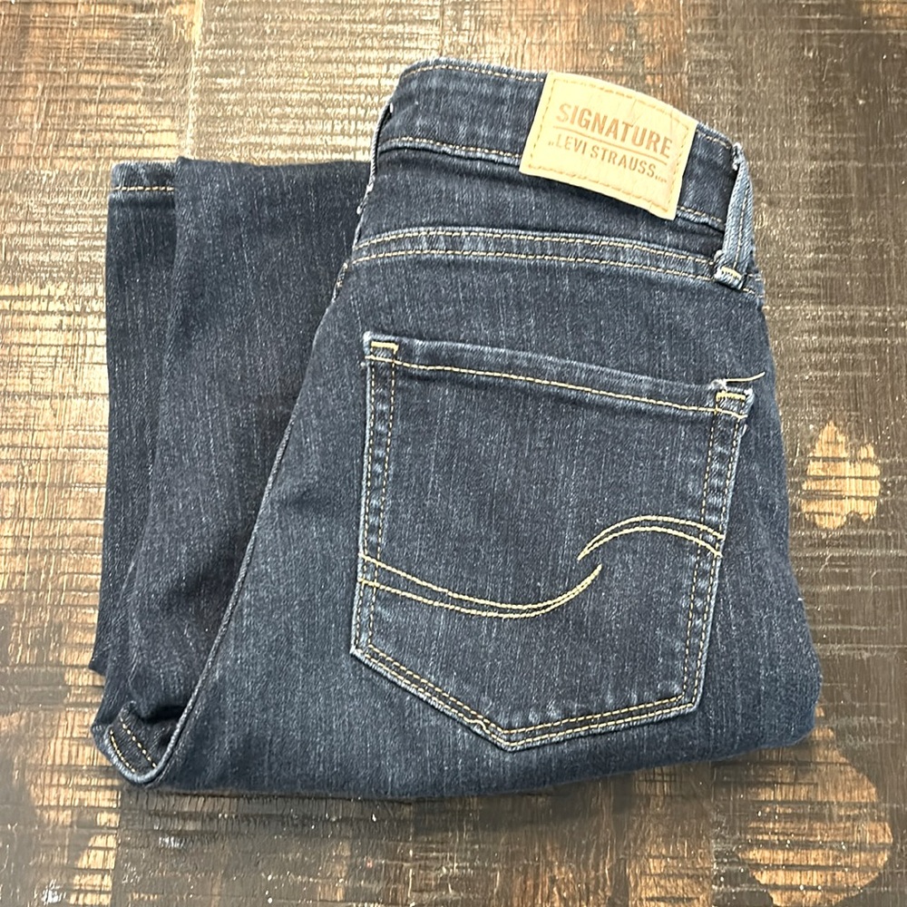 Signature Levi Strauss high-rise skinny dark W26/L30